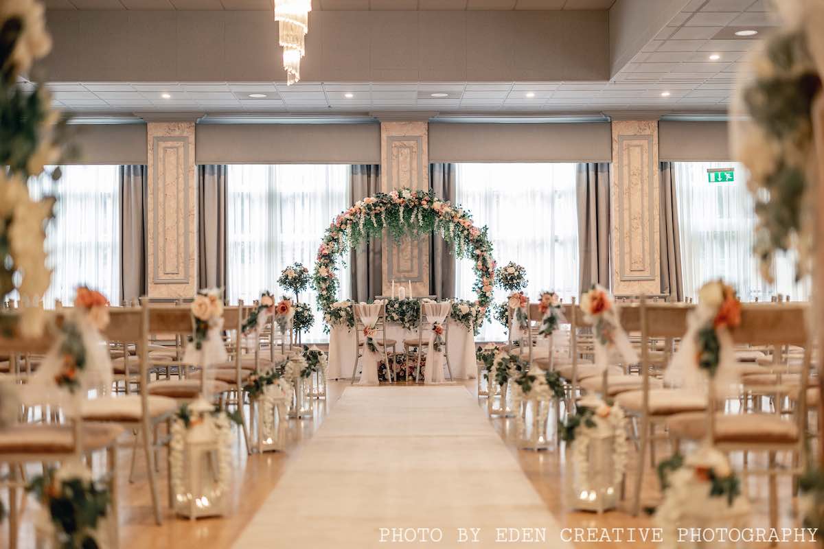 Seasons Of Love Decor
